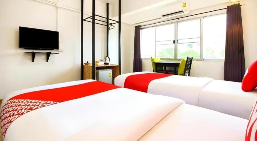 Kailub Rooms Hotel Bangkok Exterior photo