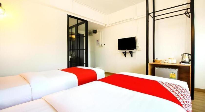 Kailub Rooms Hotel Bangkok Exterior photo