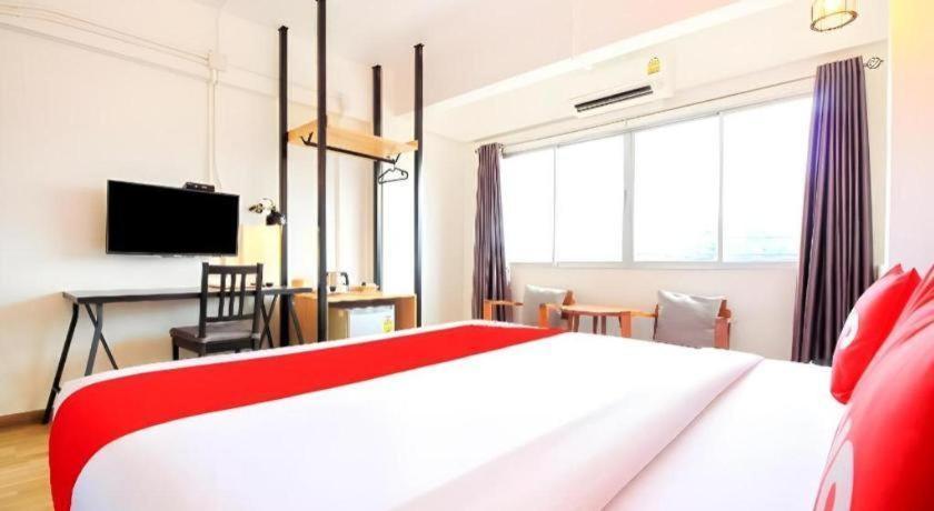 Kailub Rooms Hotel Bangkok Exterior photo