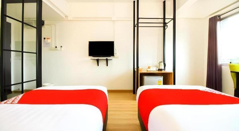Kailub Rooms Hotel Bangkok Exterior photo
